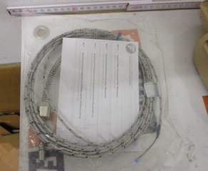 Термоэлемент
Bajonett-Thermoelement mit 120° Messspitze
Thermoelement: Typ J, Bajonettspitze: 8 mm spitz 120°,
Bajonettkappe: 14 mm, Leitung: 5 m
Glasseide/Edelstahlgeflecht (2x0,22 mm2) FuehlerSysteme